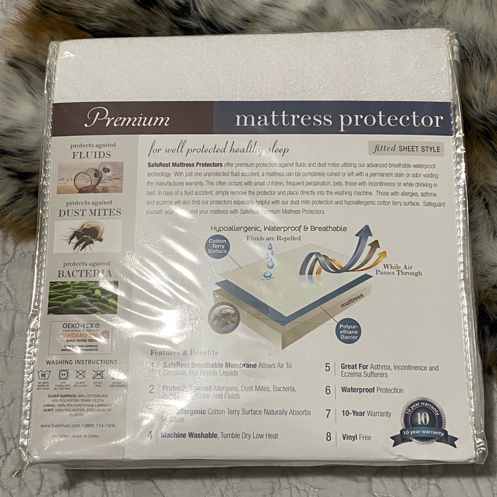 Waterproof hypoallergenic Premium Mattress Protector - Picture 2 of 4
